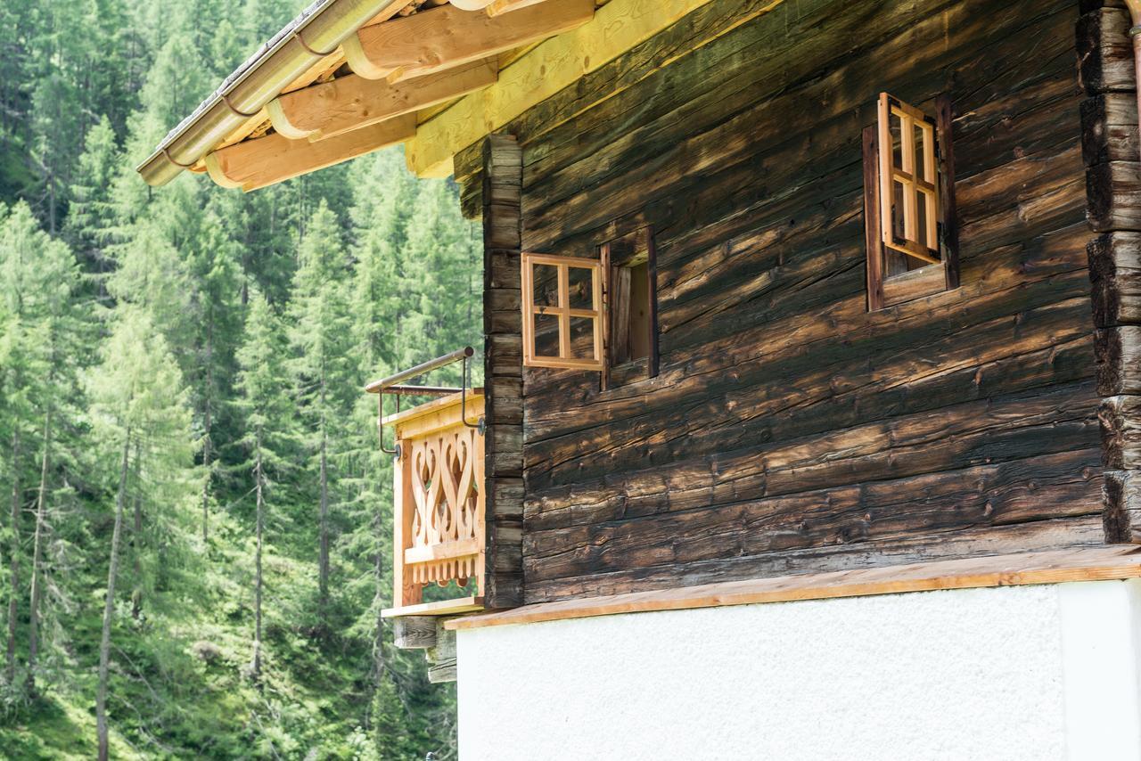Giatla Hof Der Alfenalm - Ferienwohnungen Am Berg Innervillgraten Eksteriør bilde